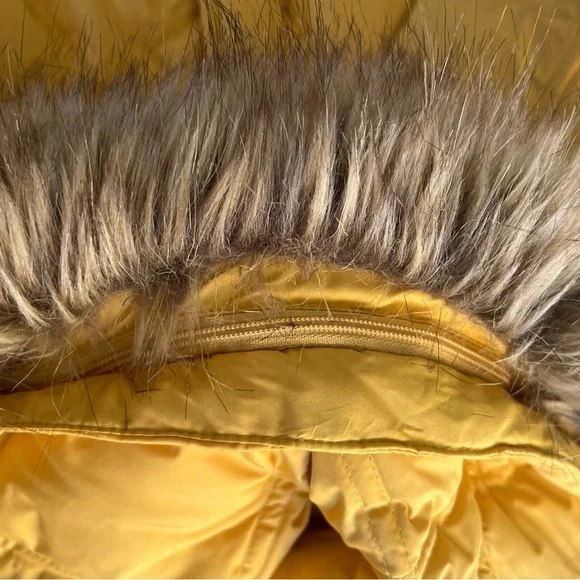 LANDS END YELLOW DOWN PUFFER COAT SIZE SMALL - Picture 10 of 16